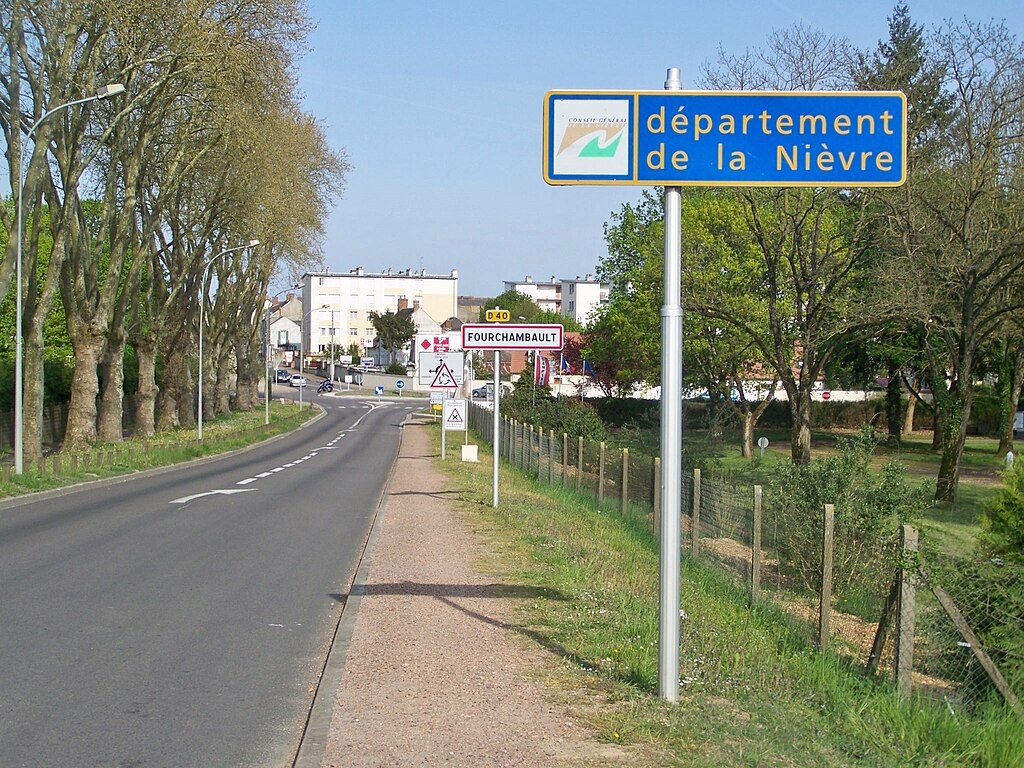 Monte escalier Nièvre