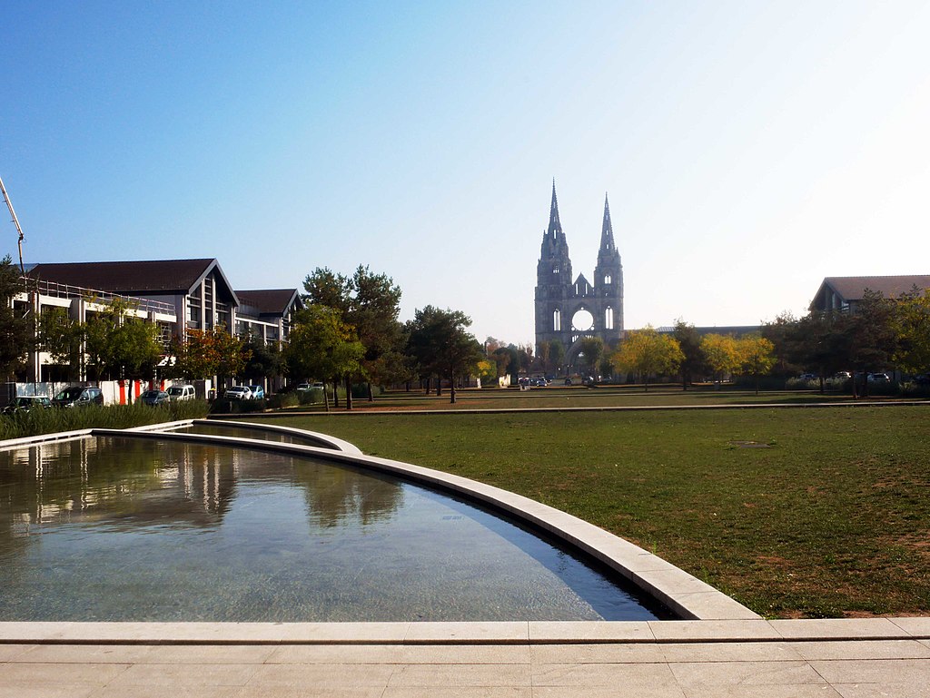 Monte escalier Soissons