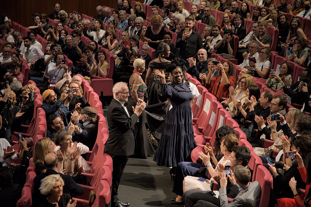 Monte escalier Cannes