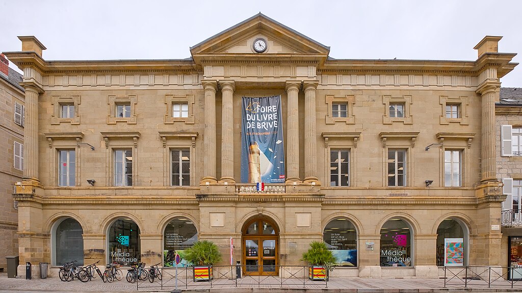 Monte escalier Brive-la-Gaillarde
