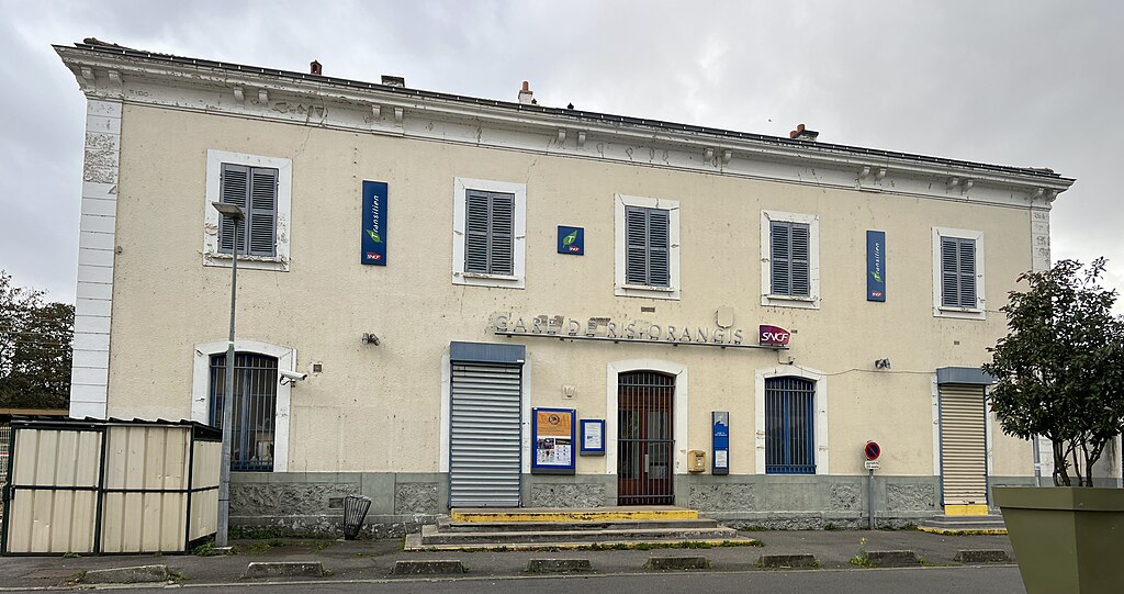 Monte escalier Ris-Orangis