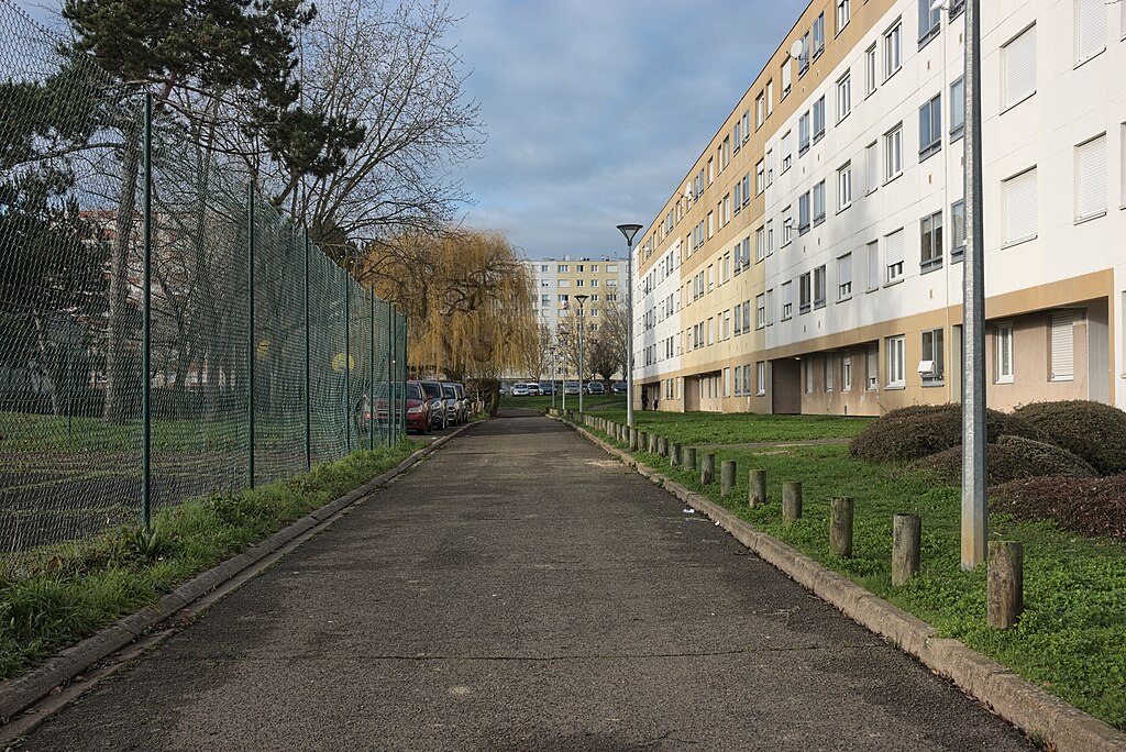 Monte escalier Chartres
