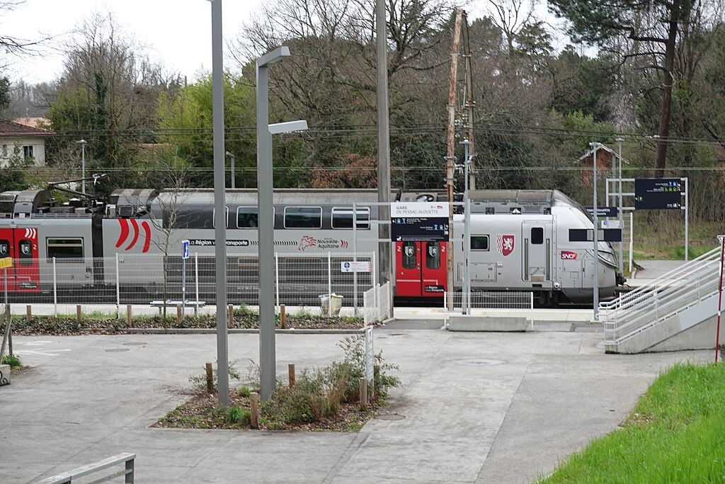 Monte escalier Pessac