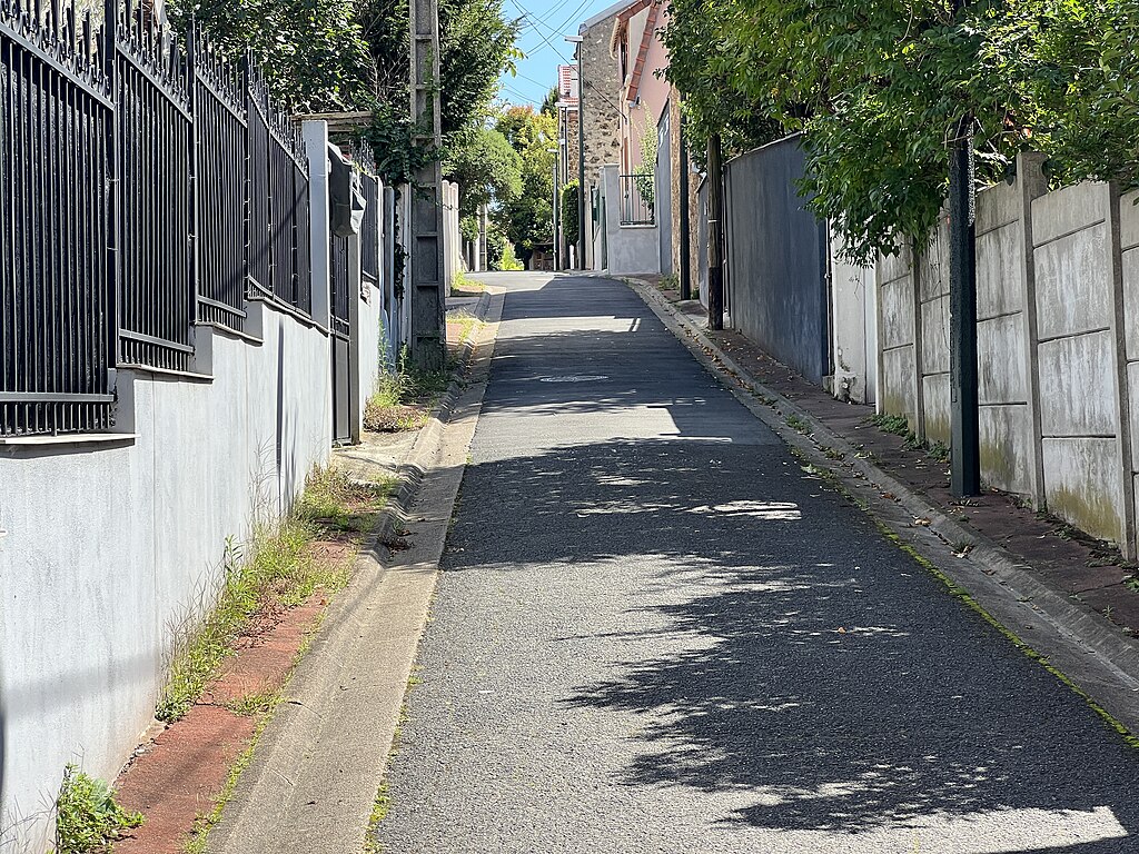 Monte escalier Clamart