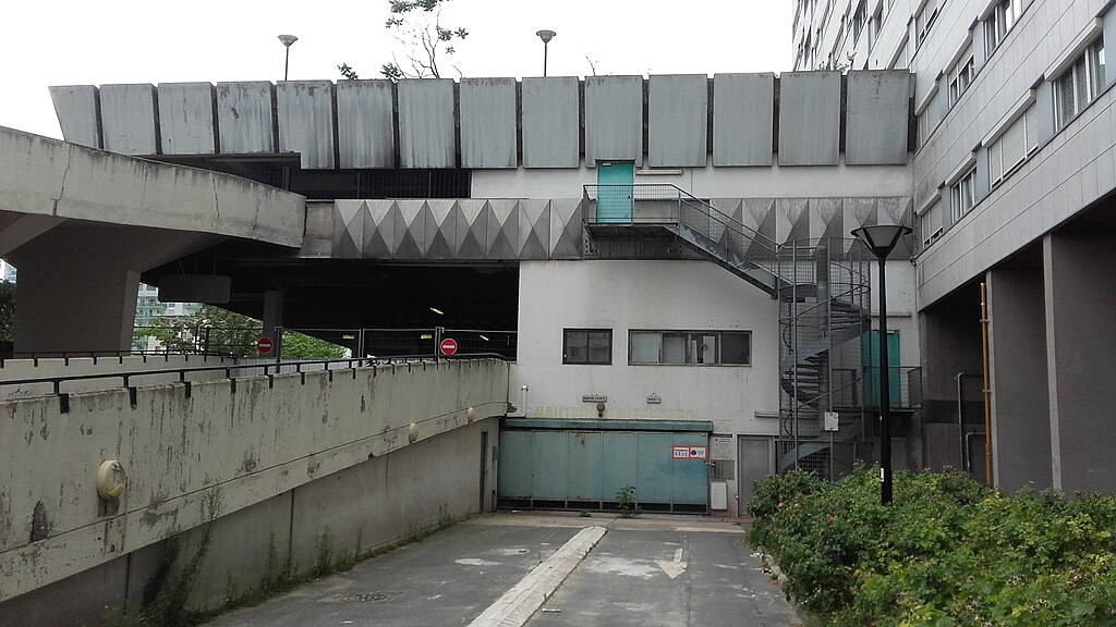 Monte escalier Courbevoie