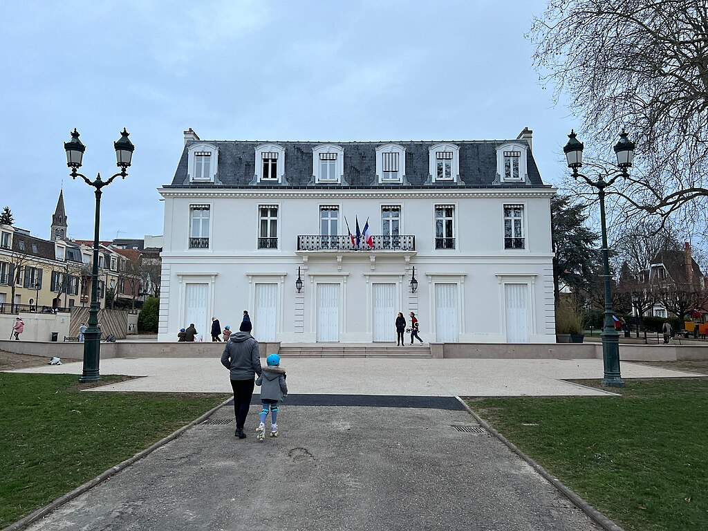 Monte escalier Garches