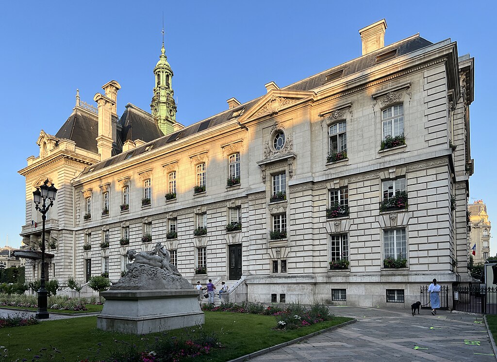 Monte escalier Levallois-Perret