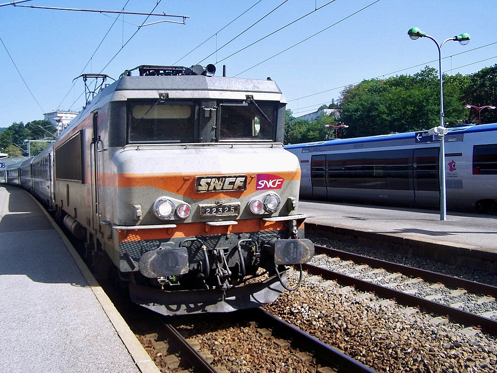 Monte escalier Lons-le-Saunier
