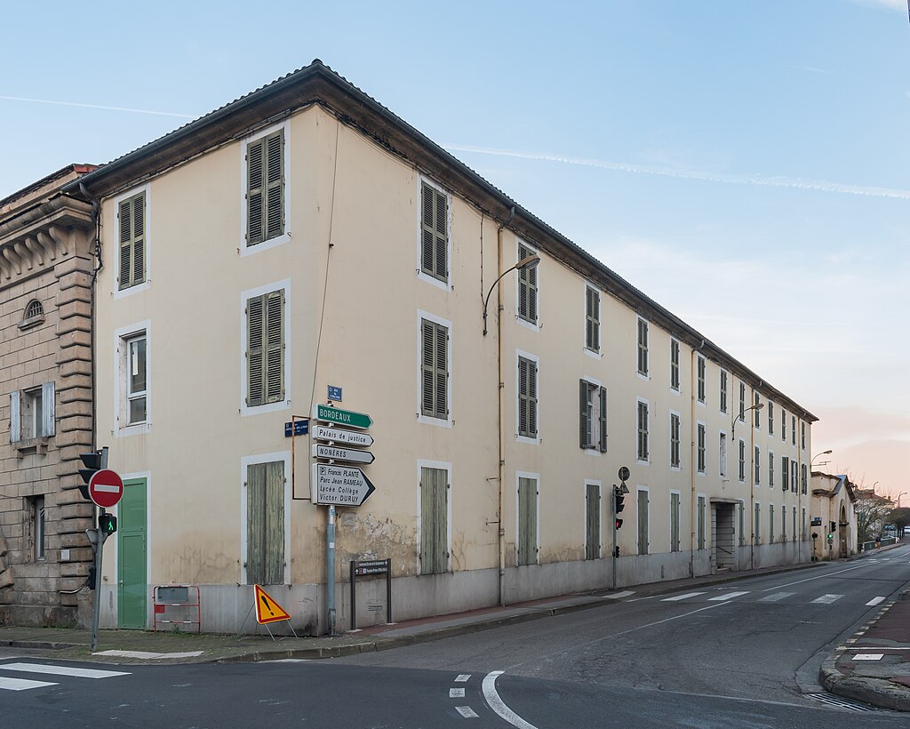 Monte escalier Mont-de-Marsan