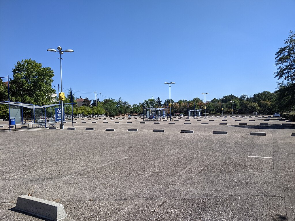 Monte escalier Écully