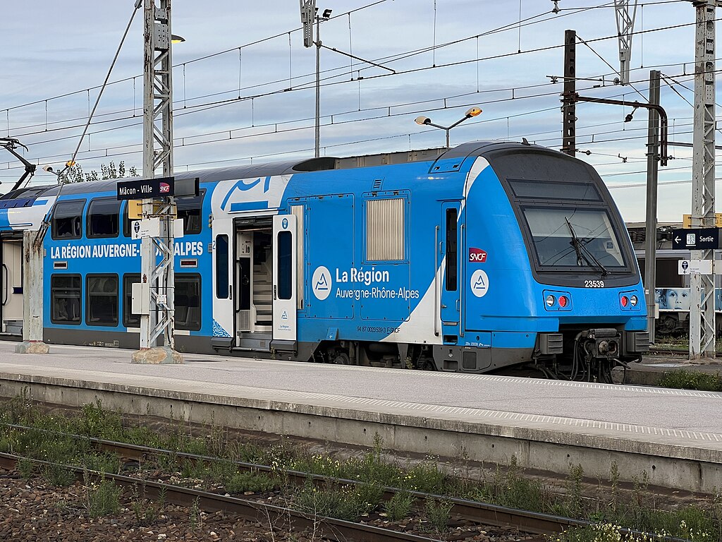 Monte escalier Mâcon