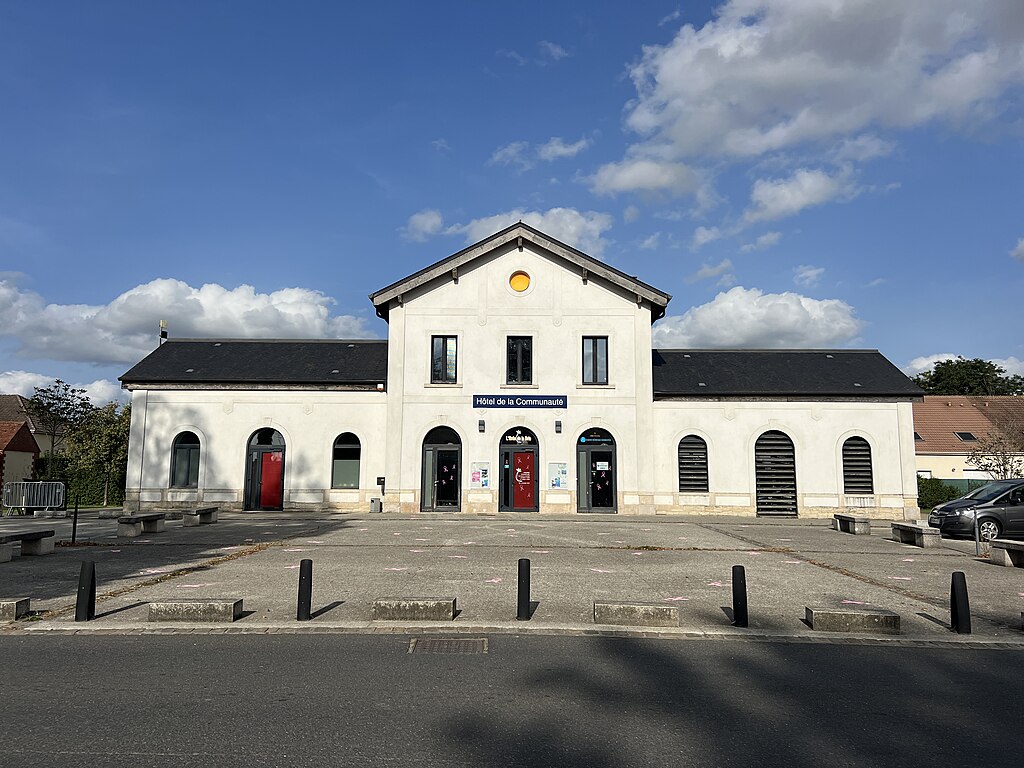 Monte escalier Brie-Comte-Robert