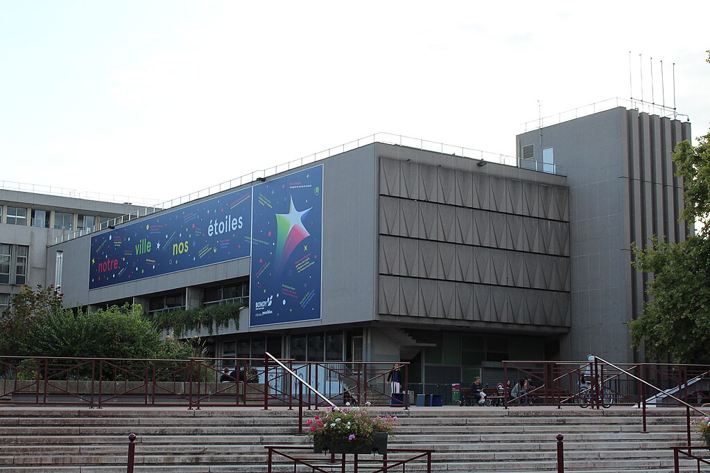 Monte escalier Bondy