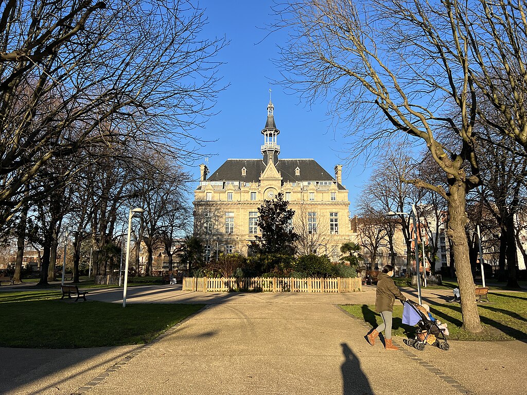 Monte escalier La Courneuve