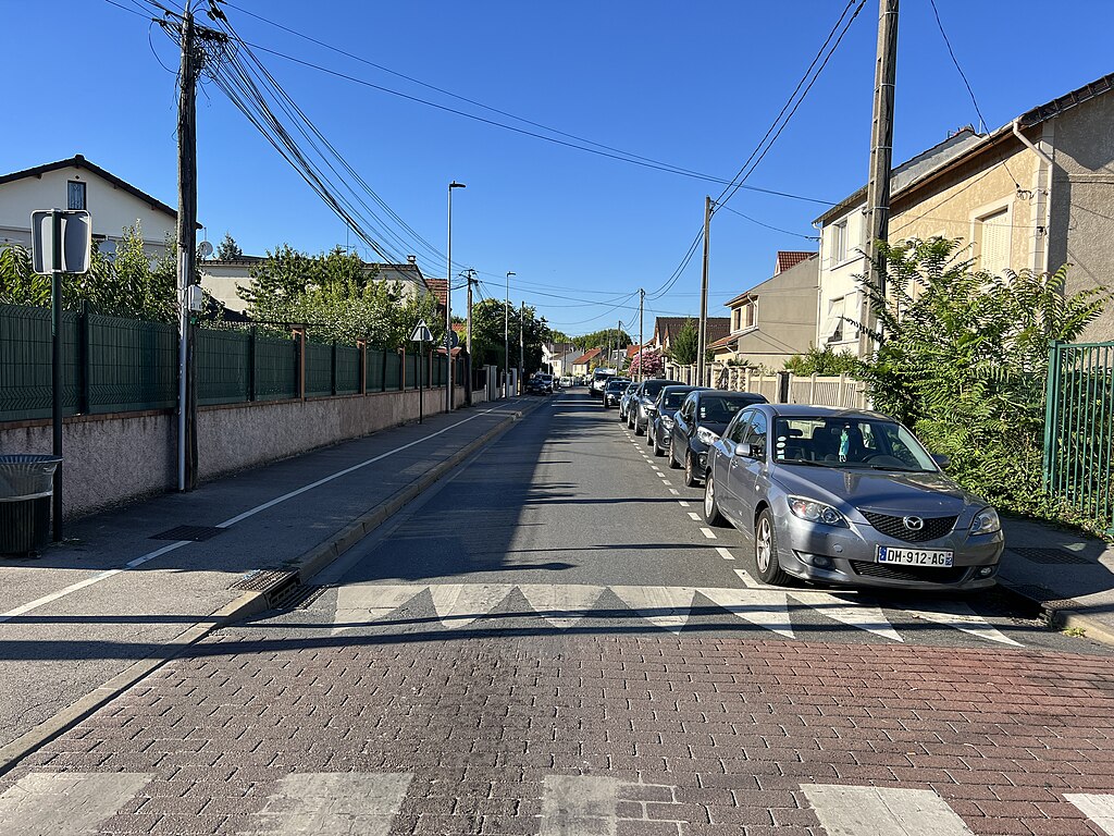 Monte escalier Le Blanc-Mesnil