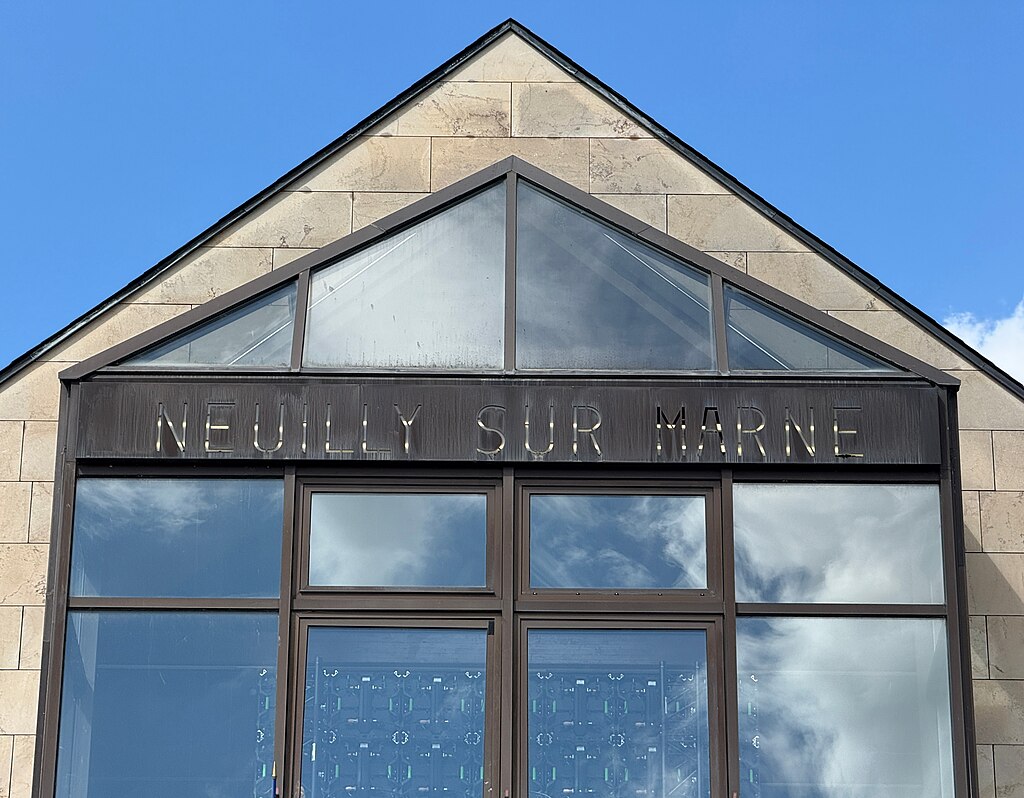 Monte escalier Neuilly-sur-Marne