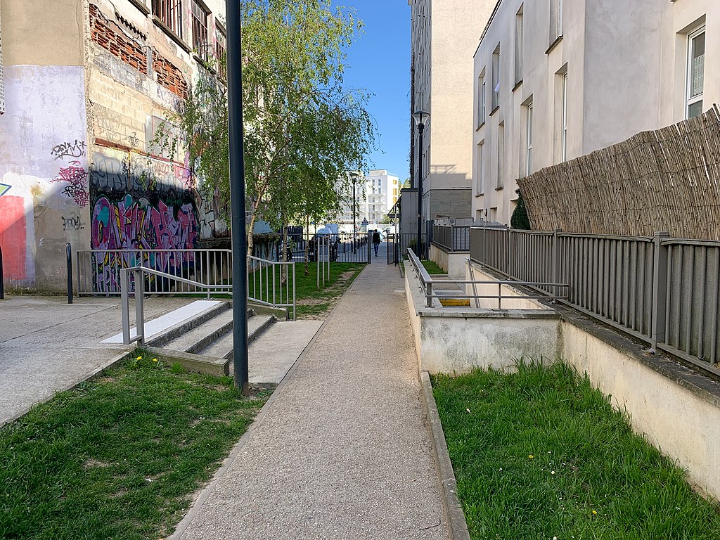 Monte escalier Romainville