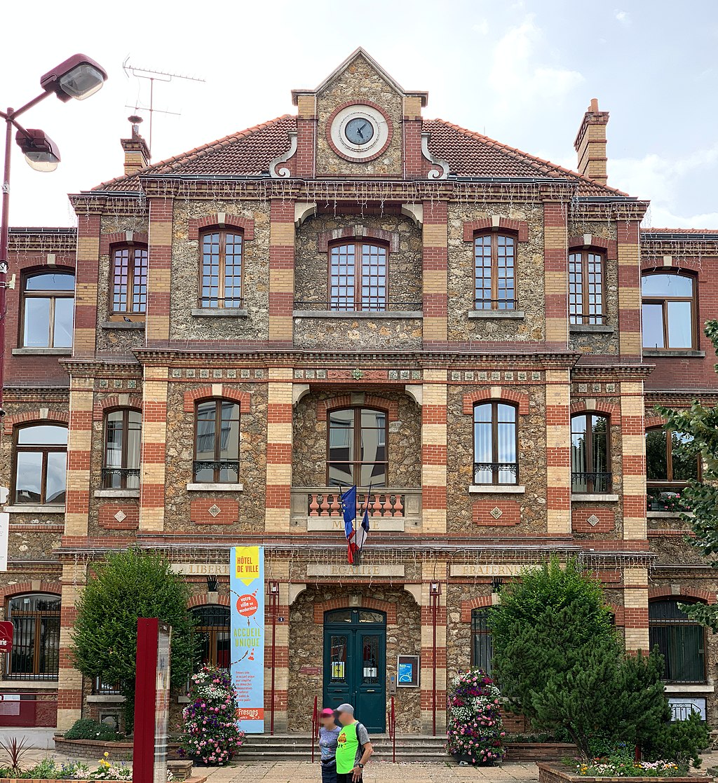 Monte escalier Fresnes