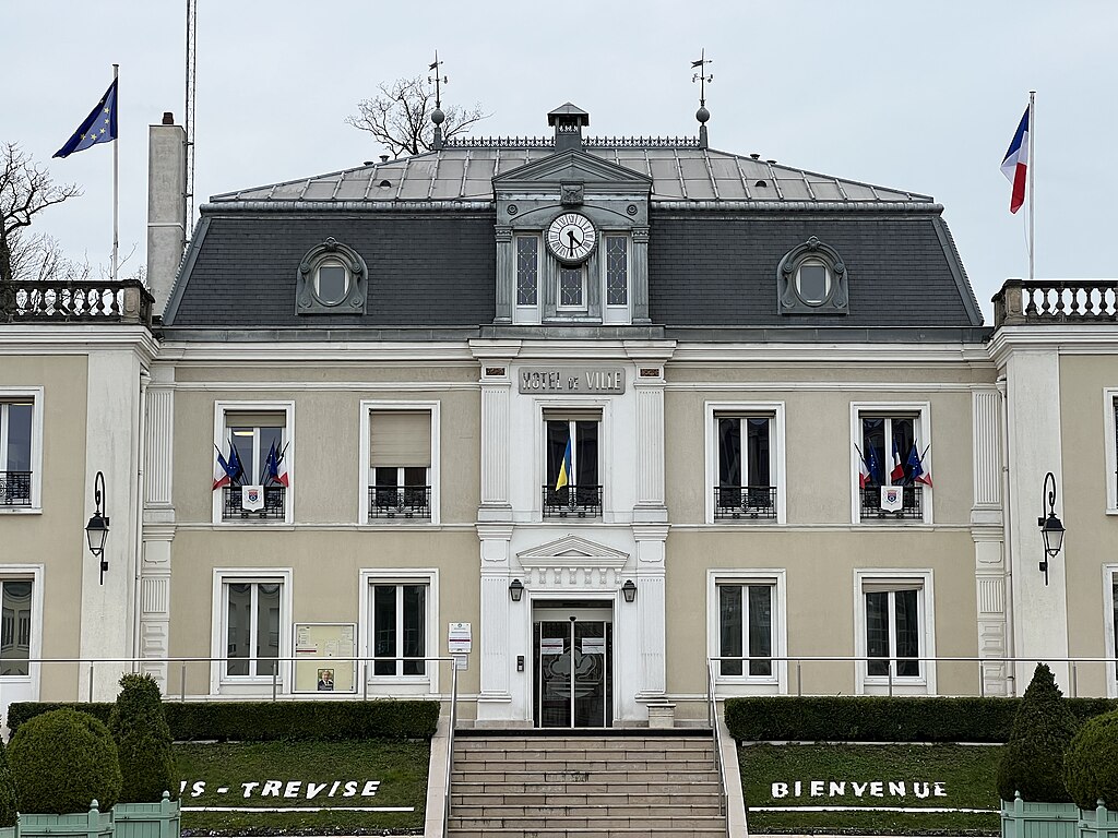 Monte escalier Le Plessis-Trévise